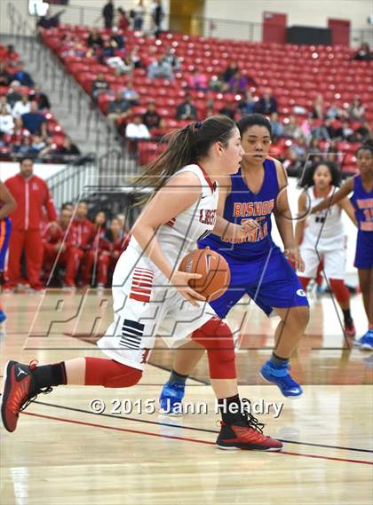 Thumbnail 3 in Bishop Gorman vs. Liberty (Big City Showcase) photogallery.