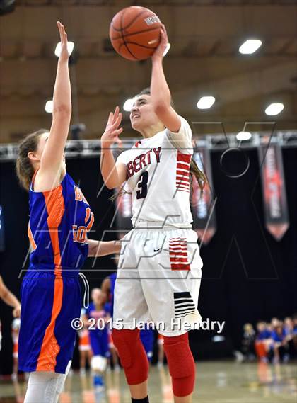 Thumbnail 1 in Bishop Gorman vs. Liberty (Big City Showcase) photogallery.