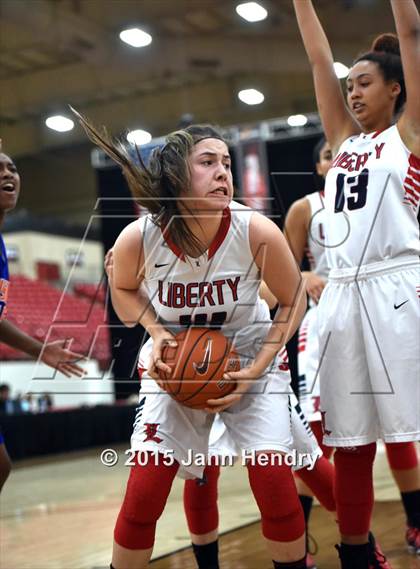 Thumbnail 2 in Bishop Gorman vs. Liberty (Big City Showcase) photogallery.