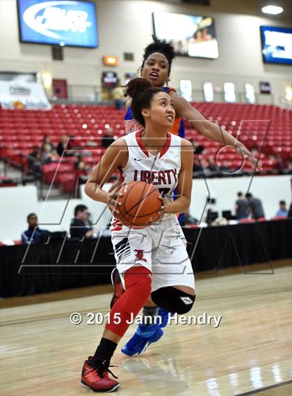 Thumbnail 2 in Bishop Gorman vs. Liberty (Big City Showcase) photogallery.