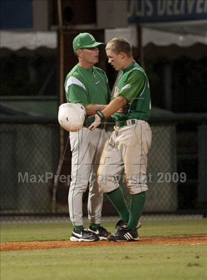 Thumbnail 3 in Nederland vs Brenham (4A Region 3 SF - Game 1 ) photogallery.