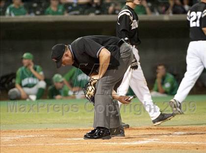 Thumbnail 3 in Nederland vs Brenham (4A Region 3 SF - Game 1 ) photogallery.