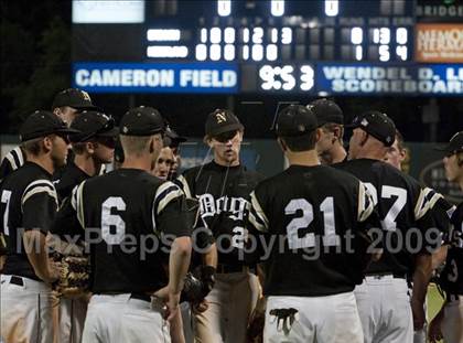 Thumbnail 2 in Nederland vs Brenham (4A Region 3 SF - Game 1 ) photogallery.