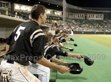 Thumbnail 2 in Nederland vs Brenham (4A Region 3 SF - Game 1 ) photogallery.