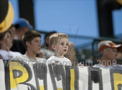 Thumbnail 2 in Nederland vs Brenham (4A Region 3 SF - Game 1 ) photogallery.