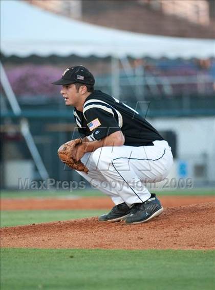 Thumbnail 1 in Nederland vs Brenham (4A Region 3 SF - Game 1 ) photogallery.