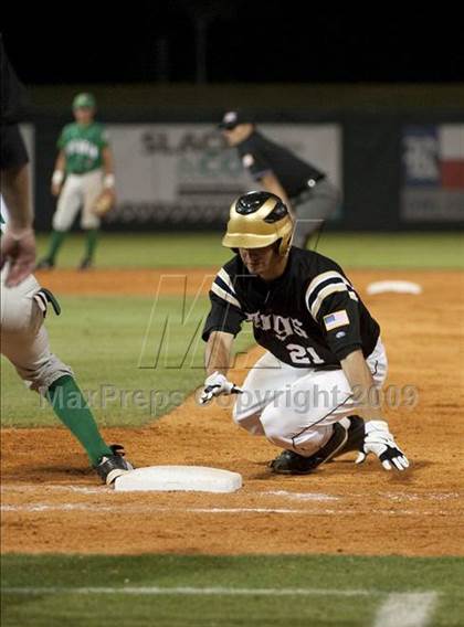 Thumbnail 1 in Nederland vs Brenham (4A Region 3 SF - Game 1 ) photogallery.