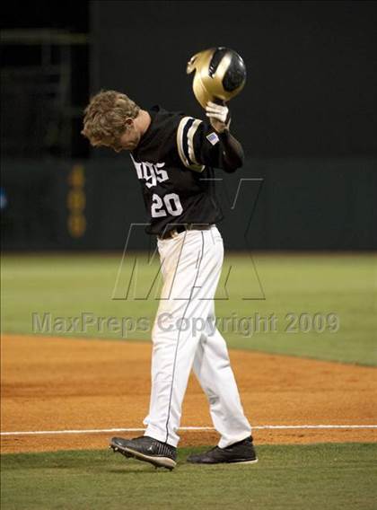 Thumbnail 1 in Nederland vs Brenham (4A Region 3 SF - Game 1 ) photogallery.