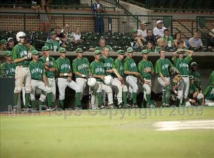 Thumbnail 1 in Nederland vs Brenham (4A Region 3 SF - Game 1 ) photogallery.