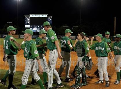 Thumbnail 3 in Nederland vs Brenham (4A Region 3 SF - Game 1 ) photogallery.