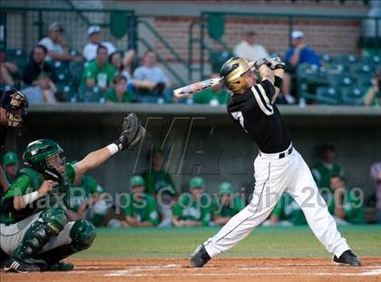 Thumbnail 3 in Nederland vs Brenham (4A Region 3 SF - Game 1 ) photogallery.