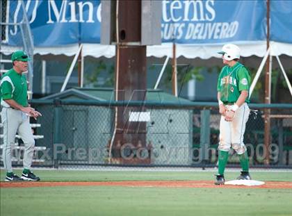 Thumbnail 3 in Nederland vs Brenham (4A Region 3 SF - Game 1 ) photogallery.