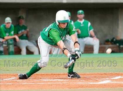 Thumbnail 1 in Nederland vs Brenham (4A Region 3 SF - Game 1 ) photogallery.
