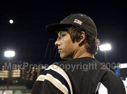 Thumbnail 1 in Nederland vs Brenham (4A Region 3 SF - Game 1 ) photogallery.