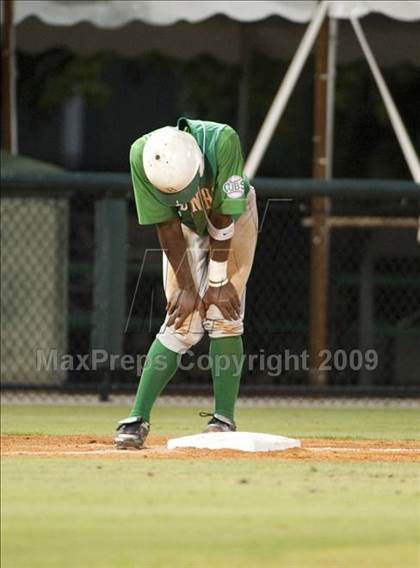 Thumbnail 2 in Nederland vs Brenham (4A Region 3 SF - Game 1 ) photogallery.