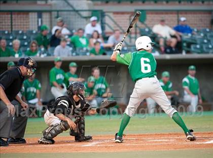 Thumbnail 1 in Nederland vs Brenham (4A Region 3 SF - Game 1 ) photogallery.