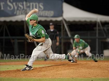 Thumbnail 2 in Nederland vs Brenham (4A Region 3 SF - Game 1 ) photogallery.