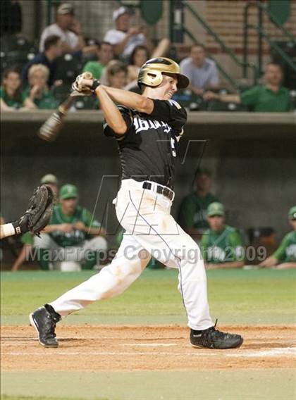 Thumbnail 3 in Nederland vs Brenham (4A Region 3 SF - Game 1 ) photogallery.