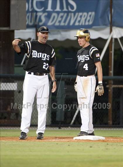 Thumbnail 2 in Nederland vs Brenham (4A Region 3 SF - Game 1 ) photogallery.