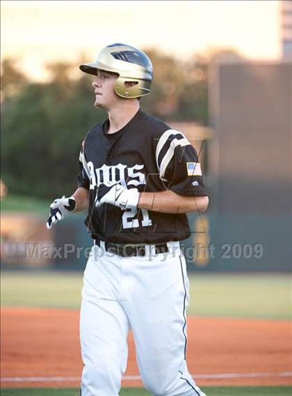 Thumbnail 2 in Nederland vs Brenham (4A Region 3 SF - Game 1 ) photogallery.