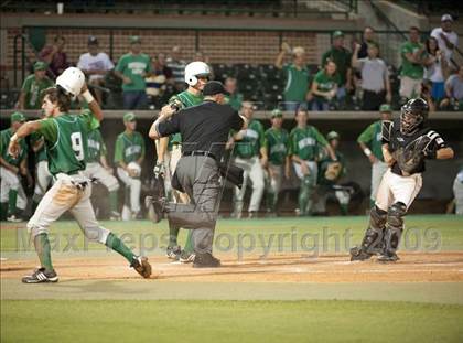 Thumbnail 2 in Nederland vs Brenham (4A Region 3 SF - Game 1 ) photogallery.
