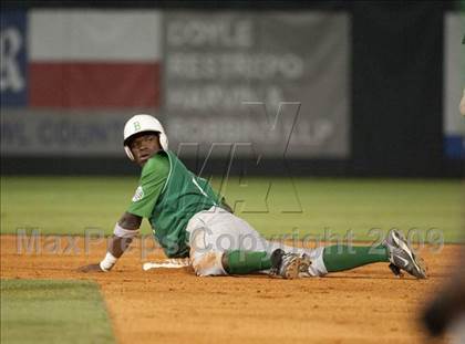 Thumbnail 3 in Nederland vs Brenham (4A Region 3 SF - Game 1 ) photogallery.