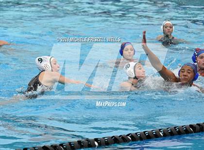 Thumbnail 2 in Clairemont vs. Helix (CIF State Playing Game Final) photogallery.