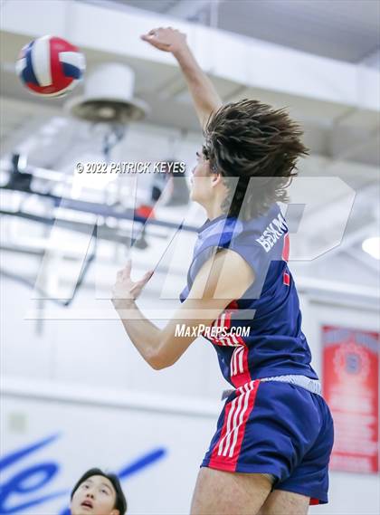 Thumbnail 2 in Portola @ Beckman photogallery.