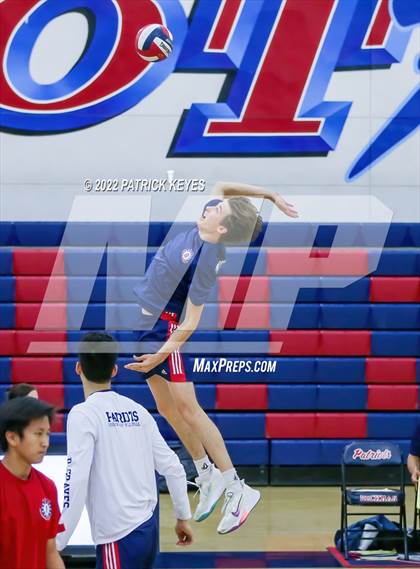 Thumbnail 2 in Portola @ Beckman photogallery.
