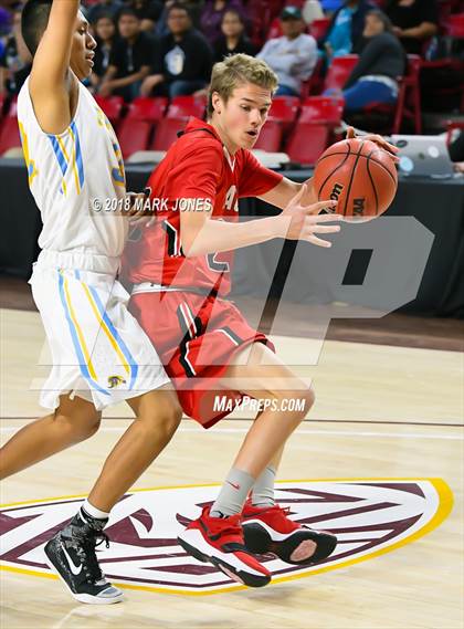 Thumbnail 3 in Alchesay vs. Page - Native American Basketball Classic photogallery.