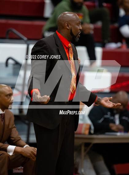 Thumbnail 2 in Dougherty vs Southwest (Hypesouth Hardwood Invitational) photogallery.