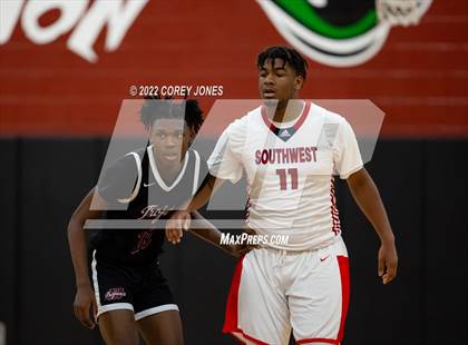 Thumbnail 3 in Dougherty vs Southwest (Hypesouth Hardwood Invitational) photogallery.
