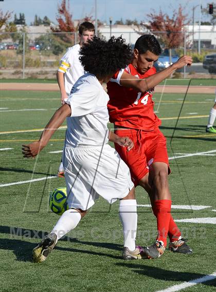Thumbnail 3 in Galt vs. Vista del Lago (CIF SJS D4 Final) photogallery.