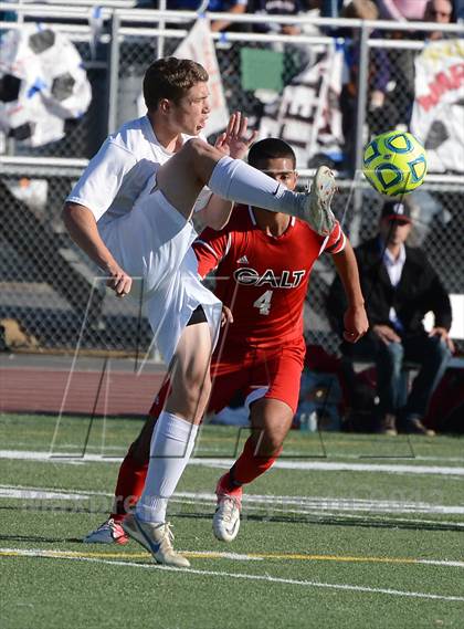 Thumbnail 3 in Galt vs. Vista del Lago (CIF SJS D4 Final) photogallery.