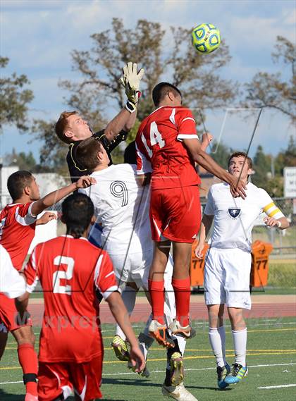 Thumbnail 2 in Galt vs. Vista del Lago (CIF SJS D4 Final) photogallery.