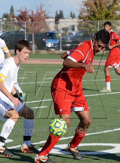 Thumbnail 2 in Galt vs. Vista del Lago (CIF SJS D4 Final) photogallery.