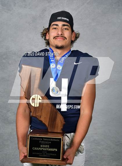 Thumbnail 1 in Central Valley Christian (CIF State D2A Awards) photogallery.