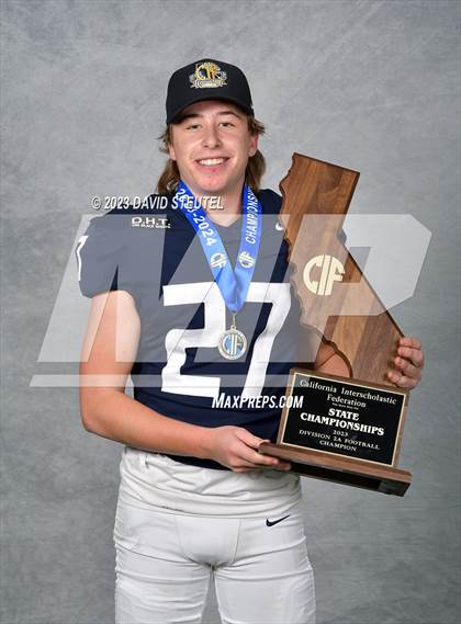 Thumbnail 1 in Central Valley Christian (CIF State D2A Awards) photogallery.