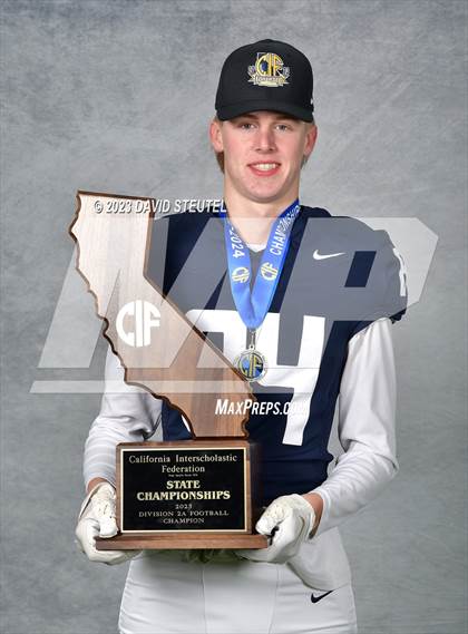 Thumbnail 2 in Central Valley Christian (CIF State D2A Awards) photogallery.