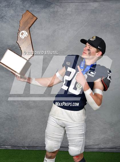 Thumbnail 2 in Central Valley Christian (CIF State D2A Awards) photogallery.