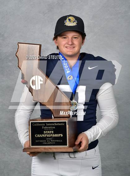 Thumbnail 2 in Central Valley Christian (CIF State D2A Awards) photogallery.