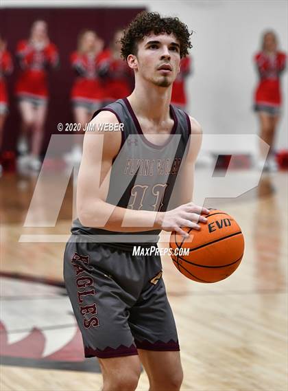 Thumbnail 3 in Howe vs Warner (OSSAA Area II Regional Semifinal) photogallery.