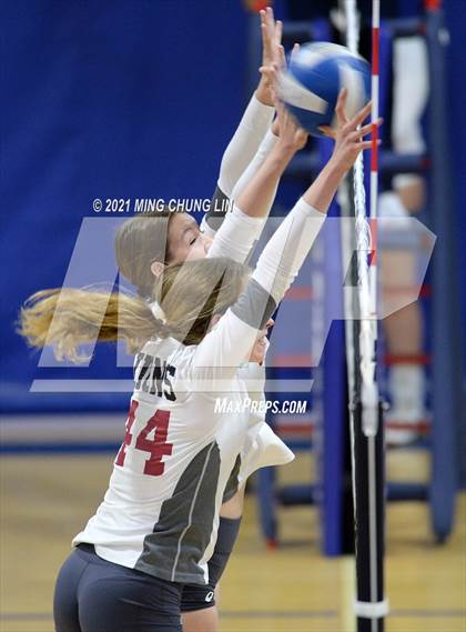 Thumbnail 1 in JSerra Catholic @ Santa Margarita photogallery.