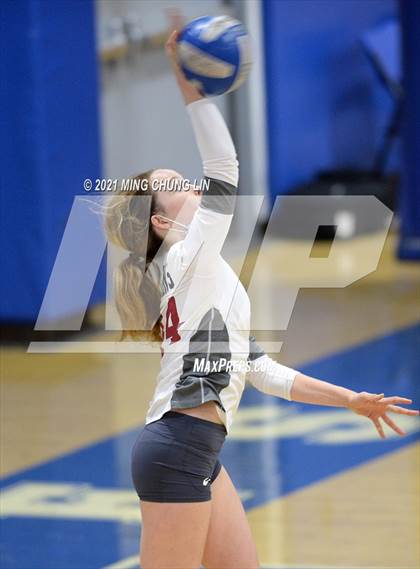 Thumbnail 1 in JSerra Catholic @ Santa Margarita photogallery.