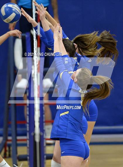 Thumbnail 2 in JSerra Catholic @ Santa Margarita photogallery.