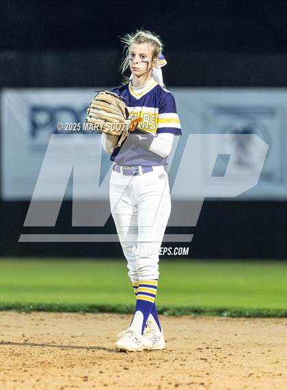 Thumbnail 2 in DeSoto Central @ Lake Cormorant photogallery.