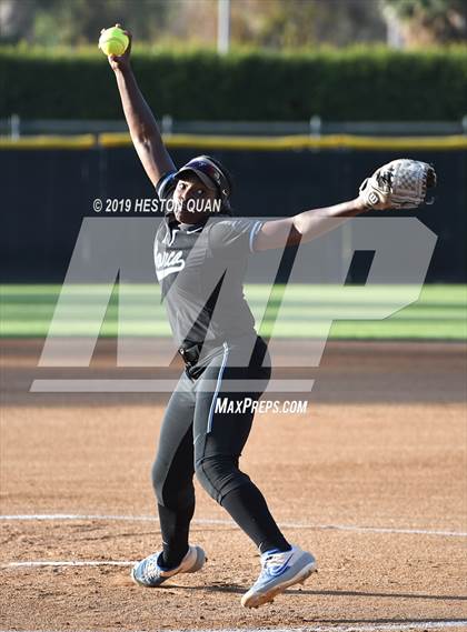 Thumbnail 3 in Norco vs. Great Oak (CIF-SS D1 Final) photogallery.