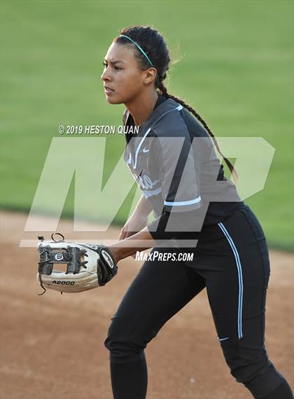 Thumbnail 1 in Norco vs. Great Oak (CIF-SS D1 Final) photogallery.