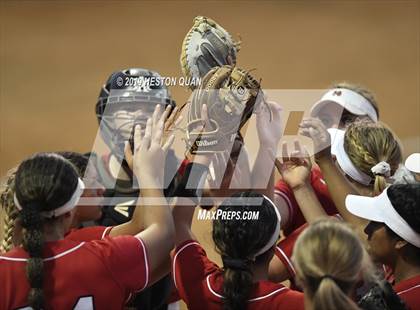 Thumbnail 2 in Norco vs. Great Oak (CIF-SS D1 Final) photogallery.