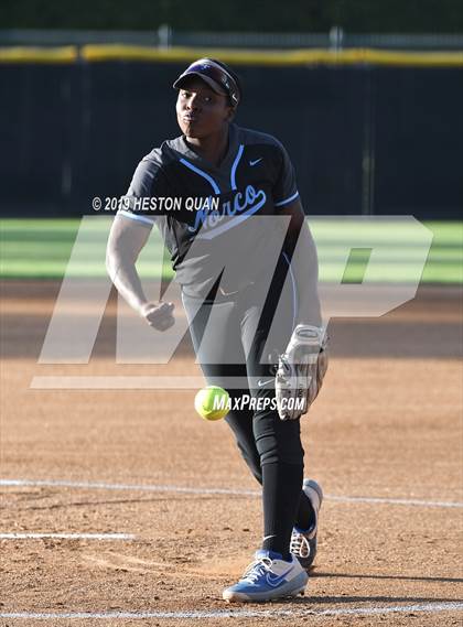 Thumbnail 1 in Norco vs. Great Oak (CIF-SS D1 Final) photogallery.